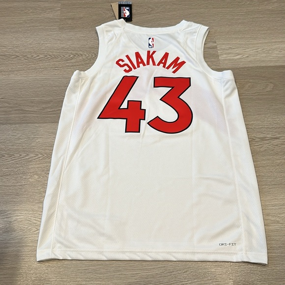 Pascal Siakam Raptors Nike Jersey NWT Brand New Size 48 LG - Picture 3 of 7